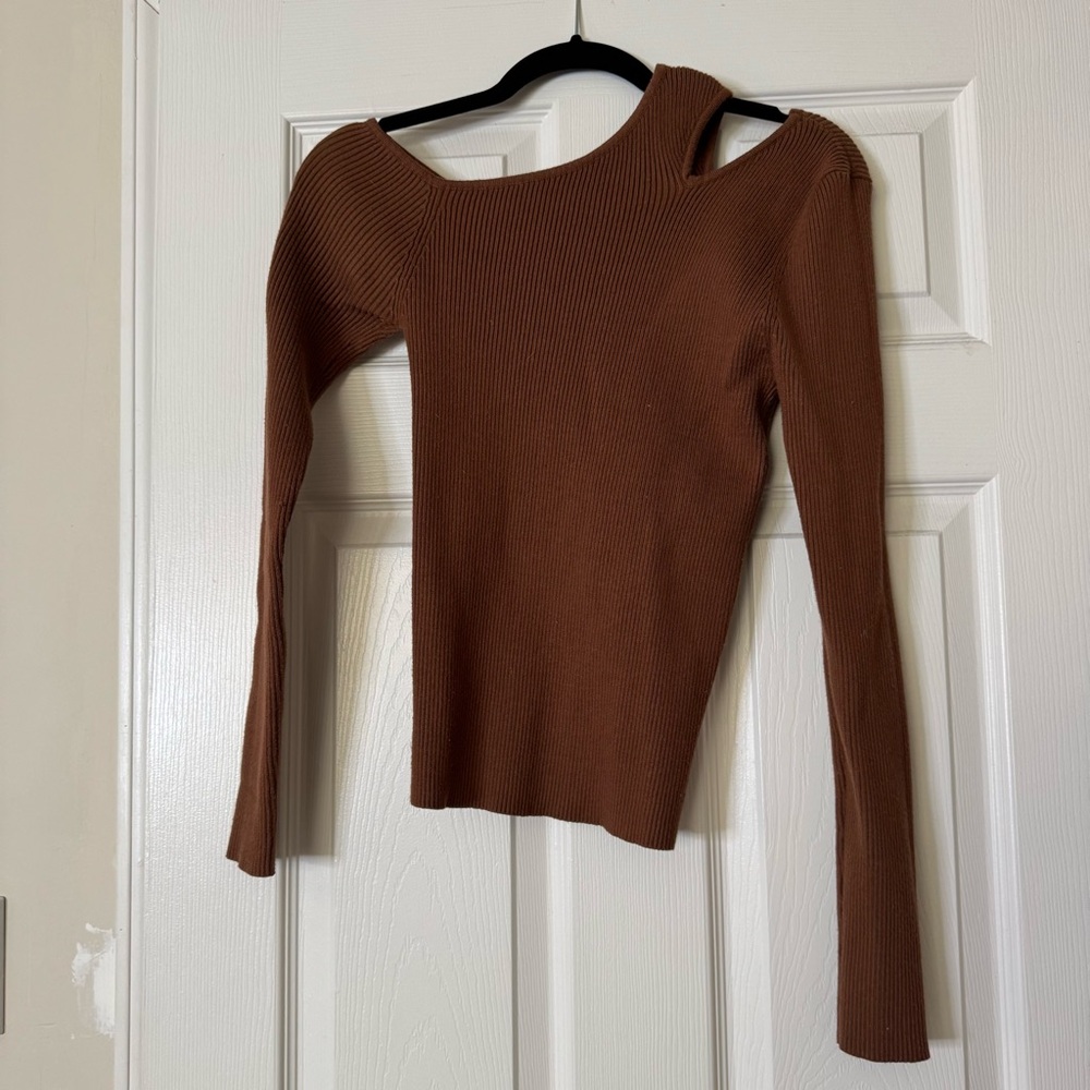 Brown Ribbed One-Shoulder Top - Picture 2 of 3